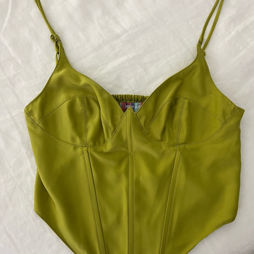 UO Karissa Bustier Top - Olive Green🫒